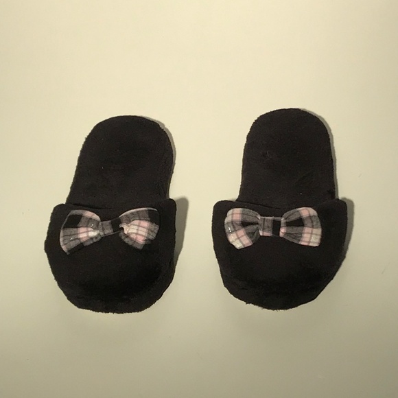 Victoria's Secret Slippers - Picture 7 of 8